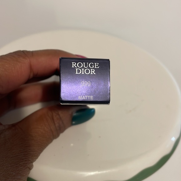 DIOR Rouge Couture Lipstick Long Wear 999 Velvet Mitzah Edition Red 3.5g 0.12 Oz - Picture 2 of 6